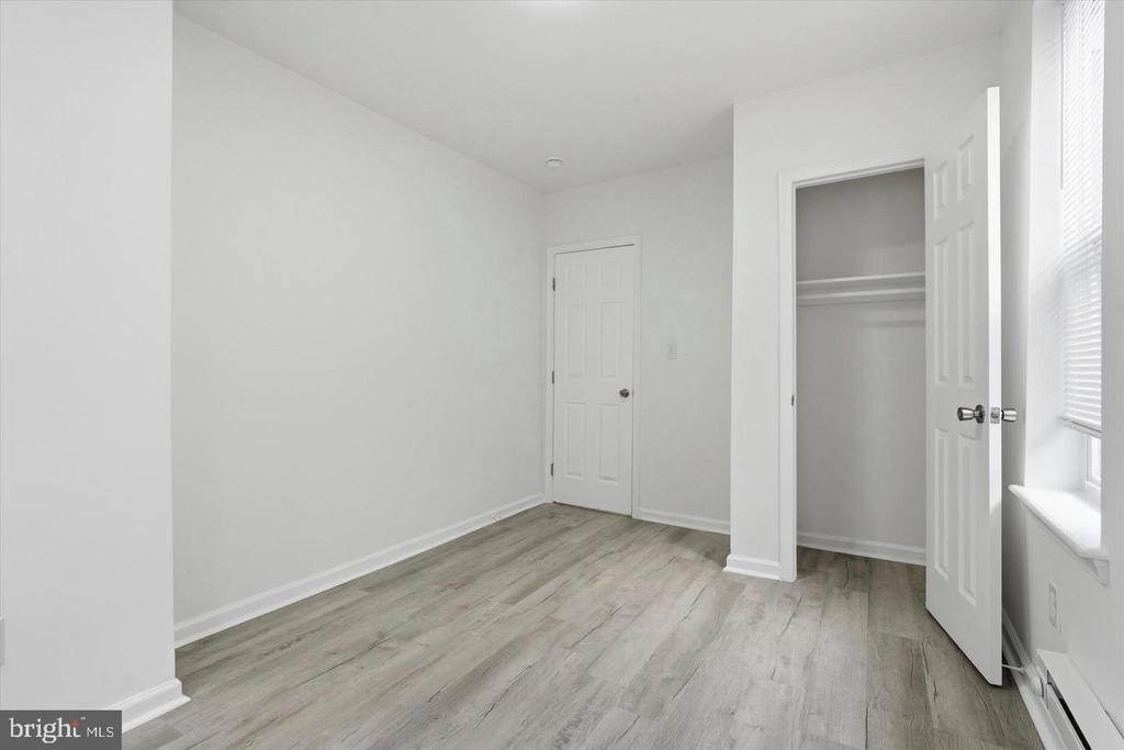 5715 Malcolm Street - Photo 8