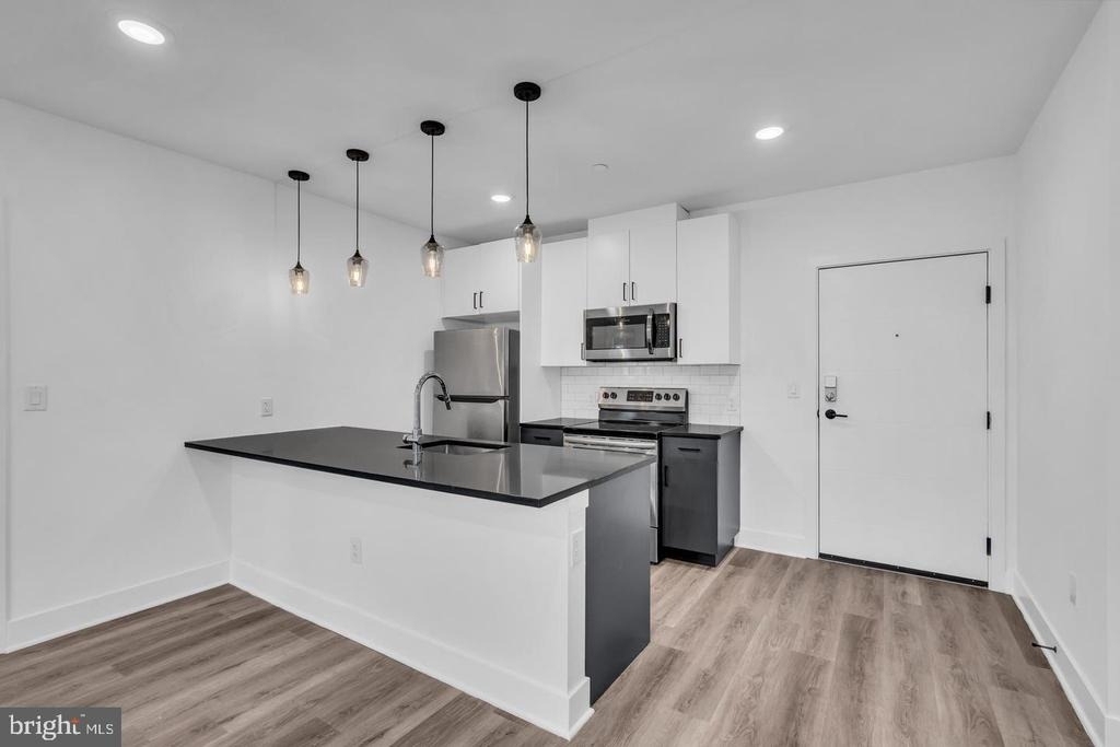 330 Cecil B Moore Avenue - Photo 1