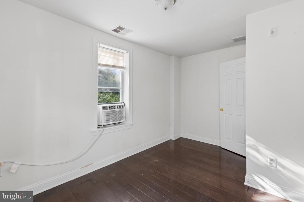 1832 N 18th Street - Photo 5