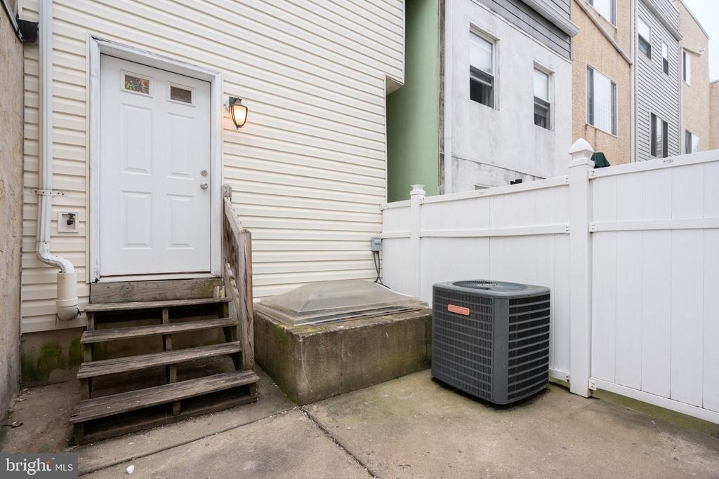 1014 S Cleveland Street - Photo 4