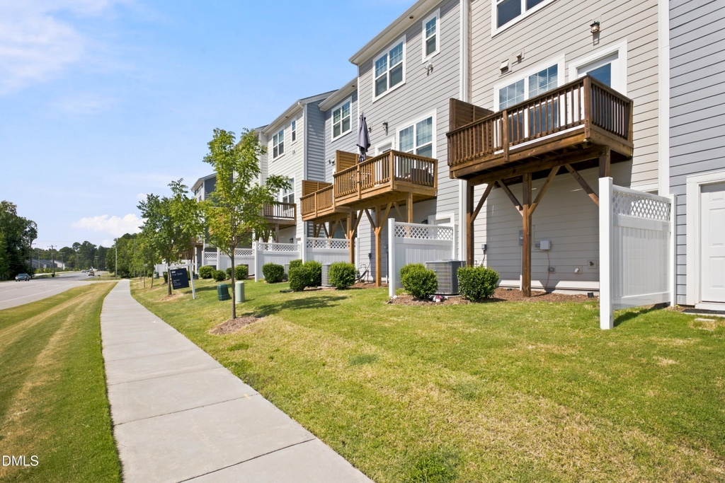 2106 Enrichment Way - Photo 20