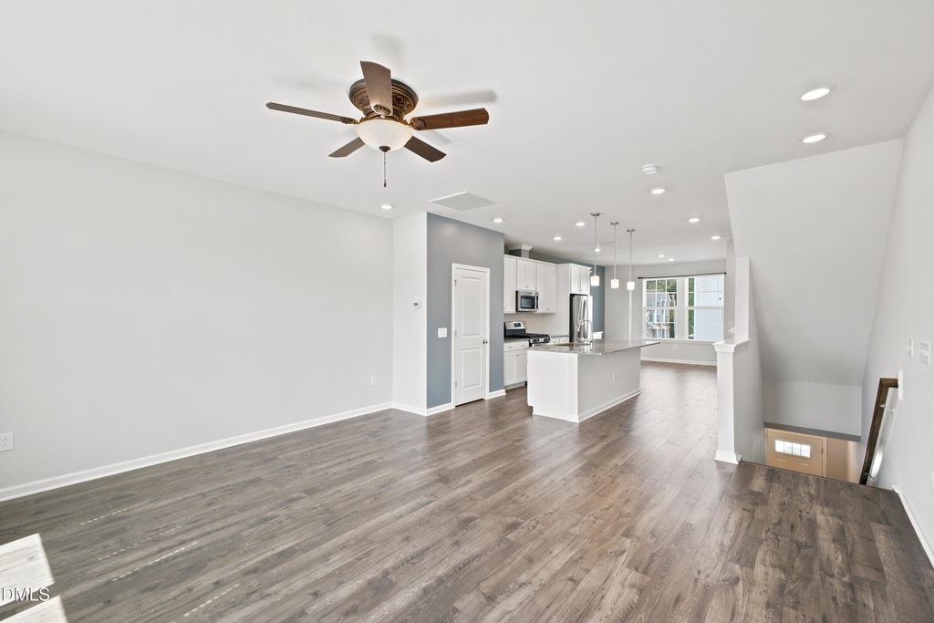2106 Enrichment Way - Photo 9