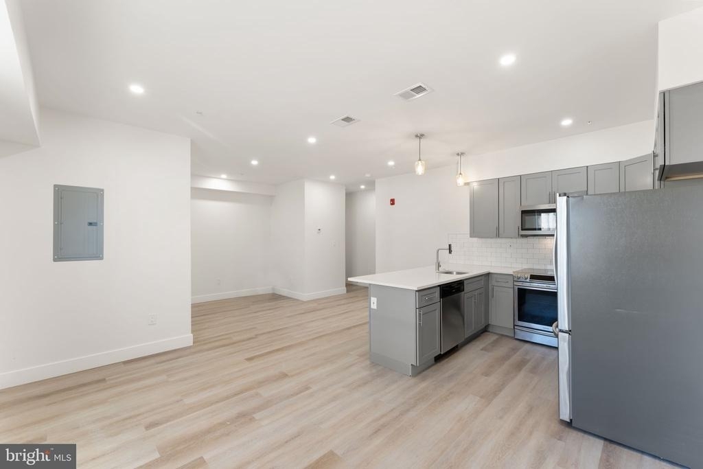 3500 Wharton Street - Photo 4