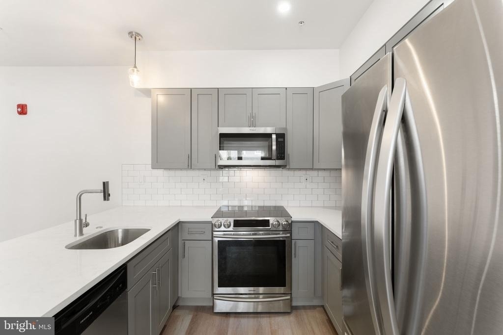 3500 Wharton Street - Photo 5