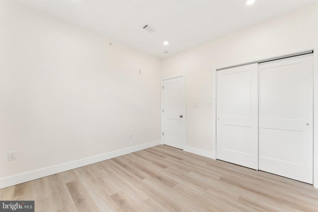 3500 Wharton - Photo 9