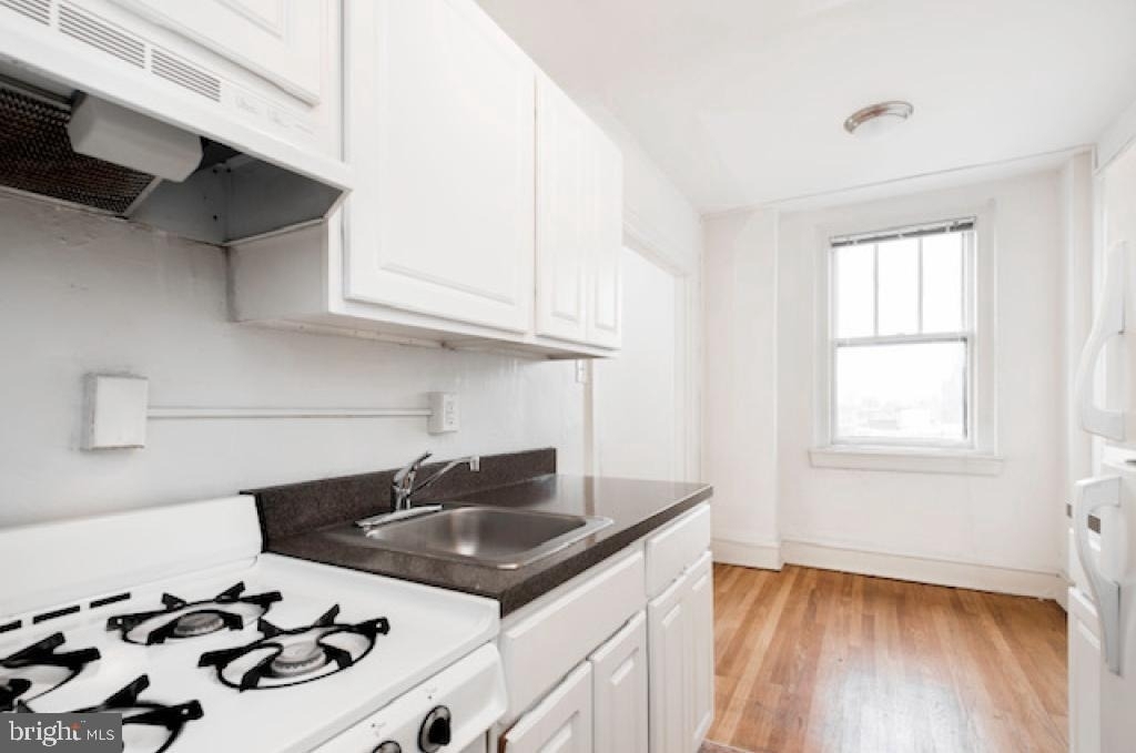 2100 Walnut Street - Photo 2