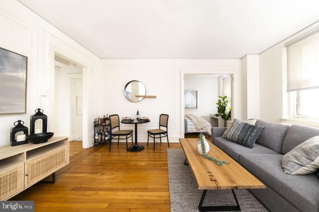 2100 Walnut Street - Photo 2