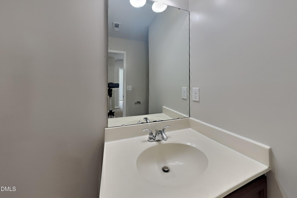 27 Anna Maria Court - Photo 14