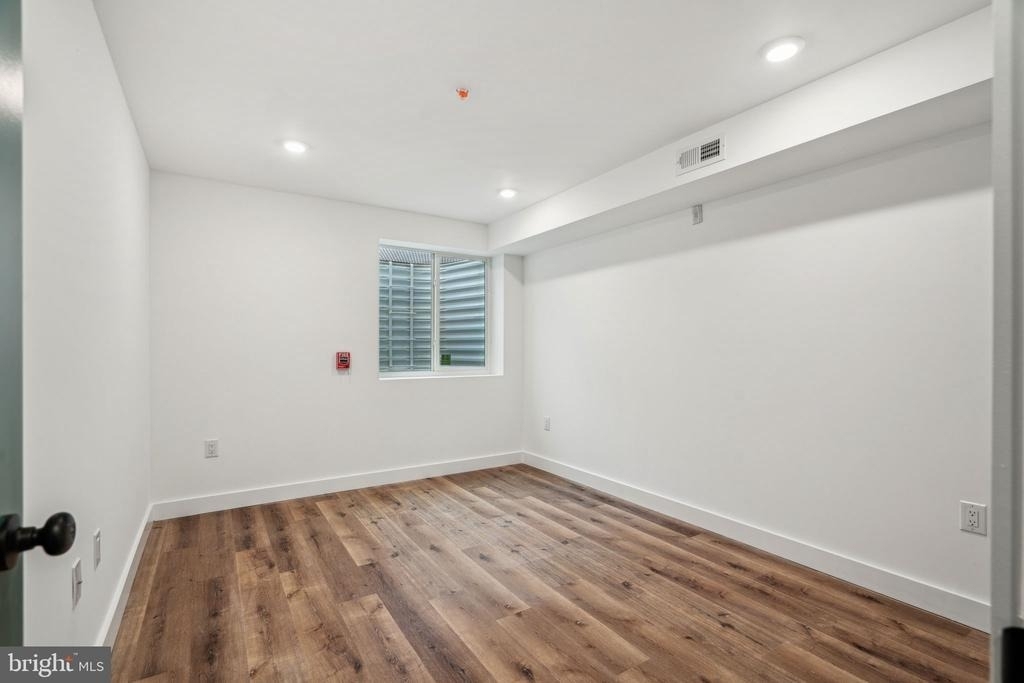 2632 N 11th Street - Photo 2