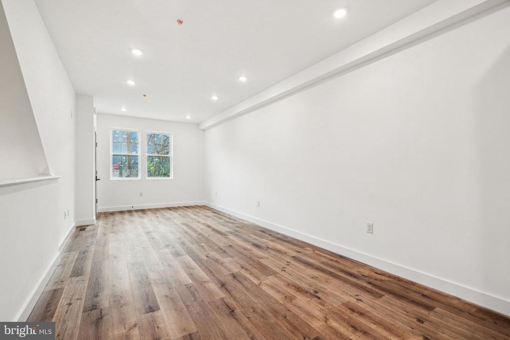2630 N 11th Street - Photo 10