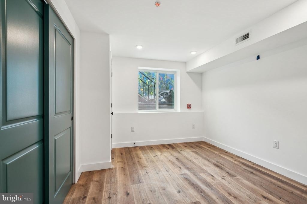 2630 N 11th Street - Photo 8