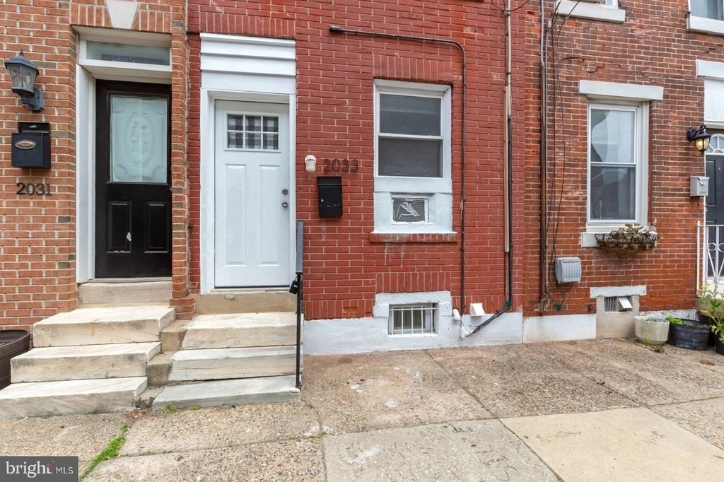 2033 E Letterly Street - Photo 18