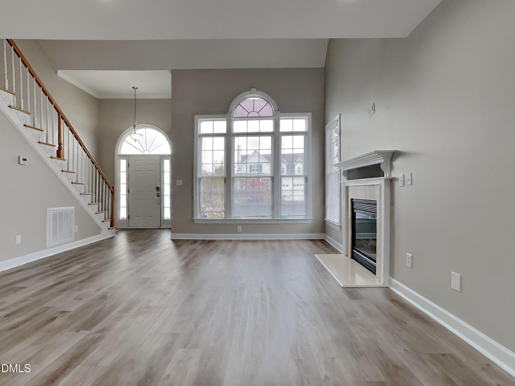 79 Kerrylane Drive - Photo 1