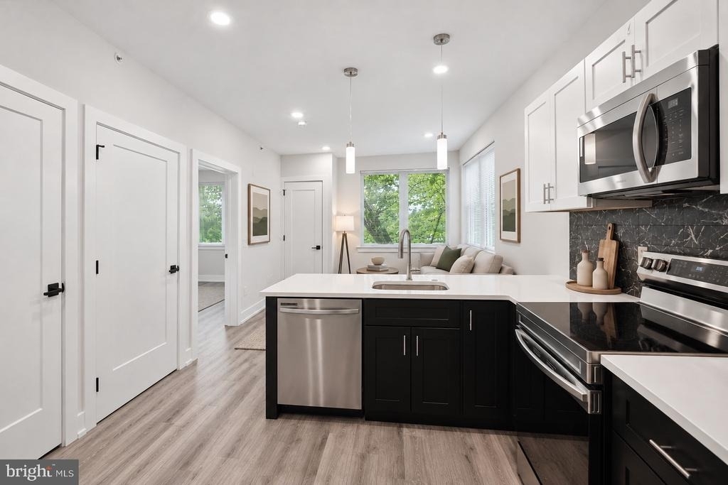 6144 Germantown Avenue - Photo 4