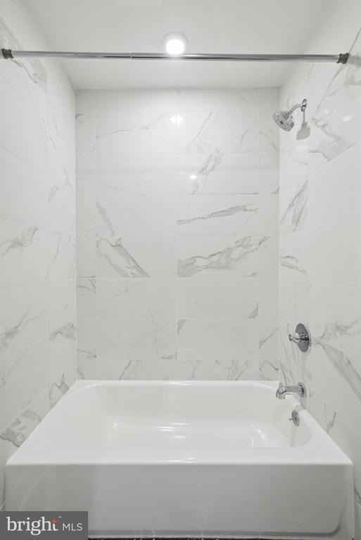 6144 Germantown Avenue - Photo 9