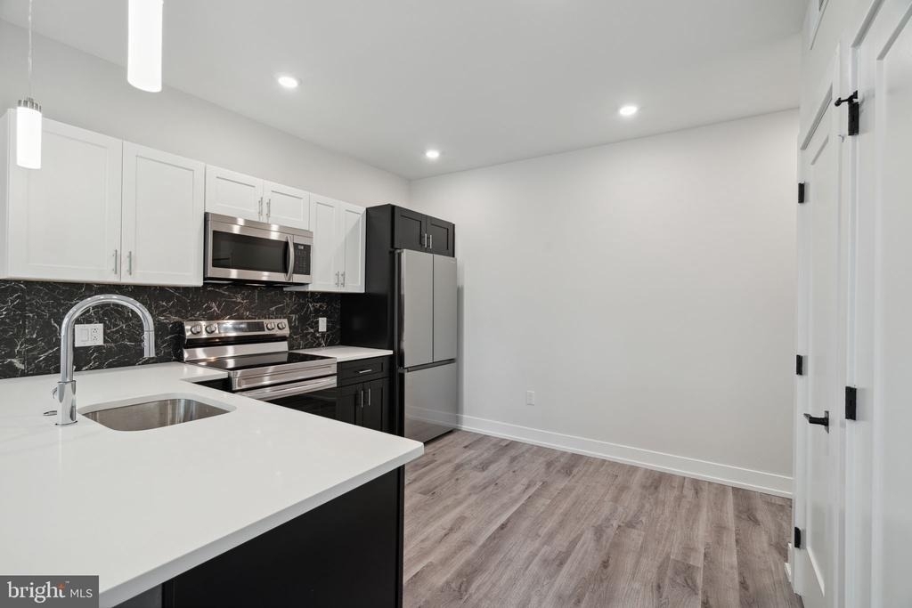 6144 Germantown Avenue - Photo 3