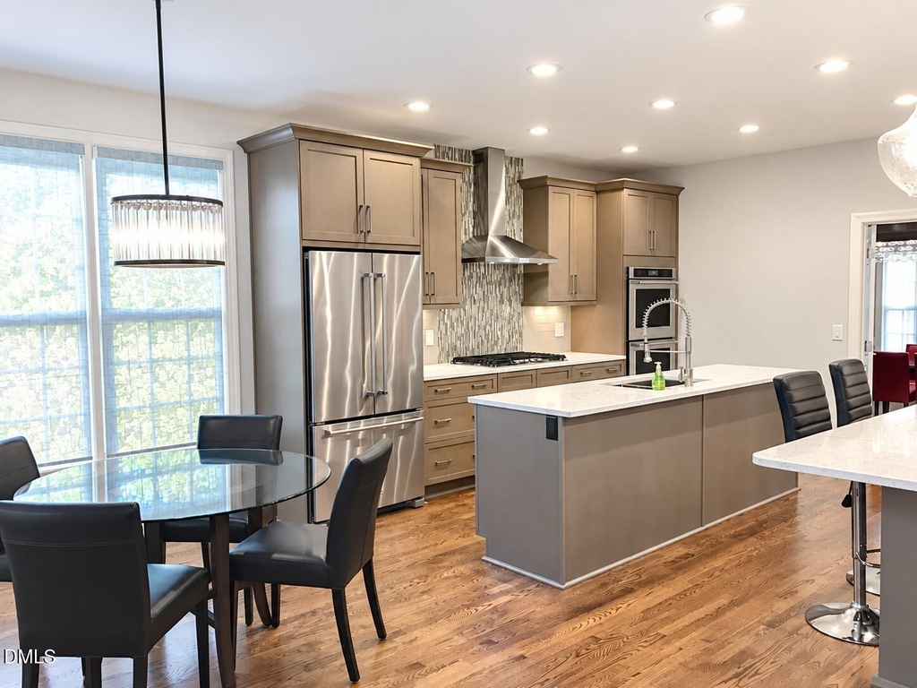 214 Clearport Drive - Photo 3