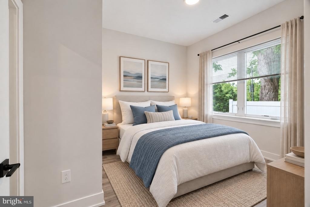 6144 Germantown Avenue - Photo 8