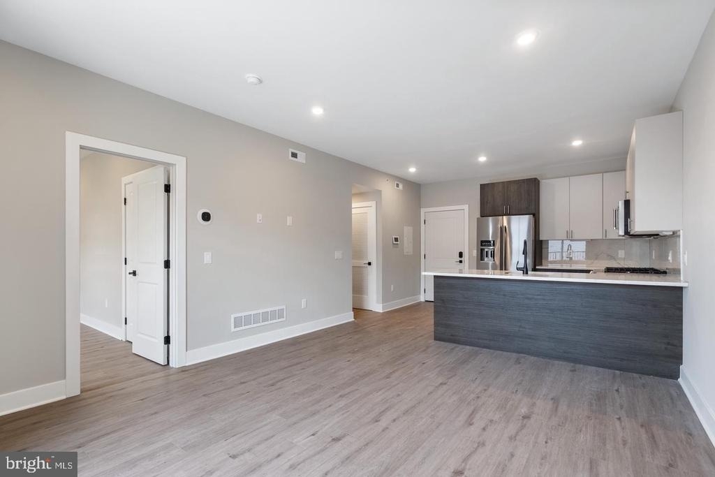 408-10 N Front Street - Photo 4