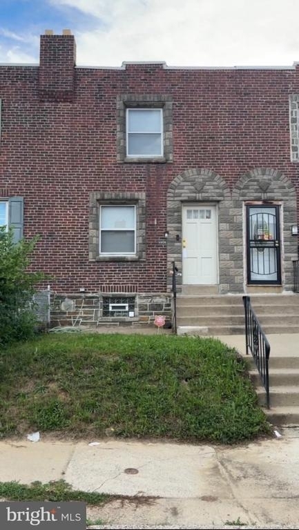 4806 Rosalie Street - Photo 0