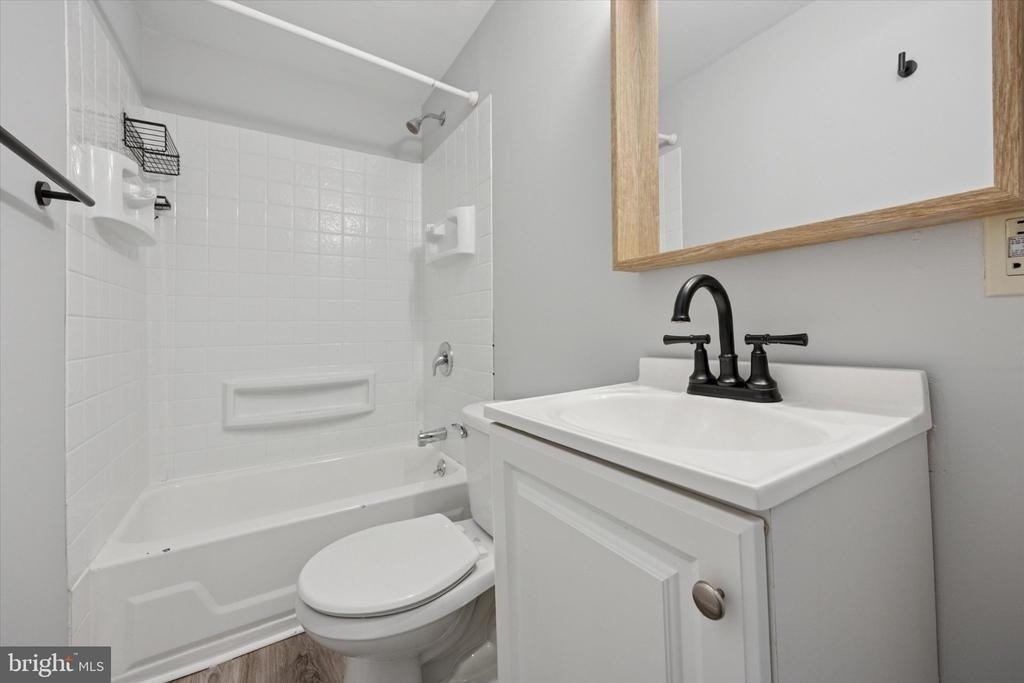 117 E Miner Street - Photo 7