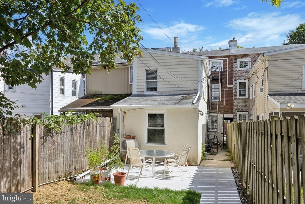 117 E Miner Street - Photo 16
