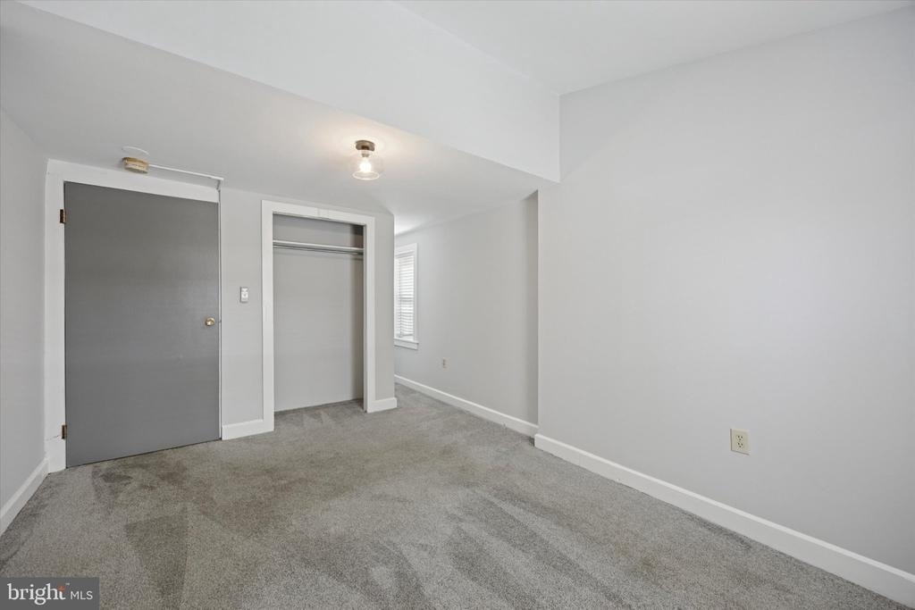 117 E Miner Street - Photo 6