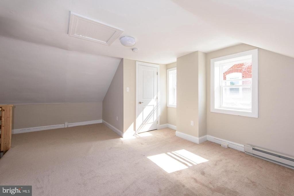 214 Highland Avenue - Photo 18