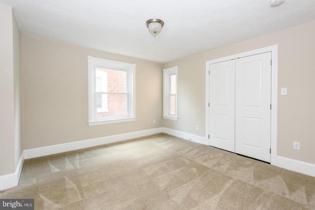 214 Highland Avenue - Photo 16