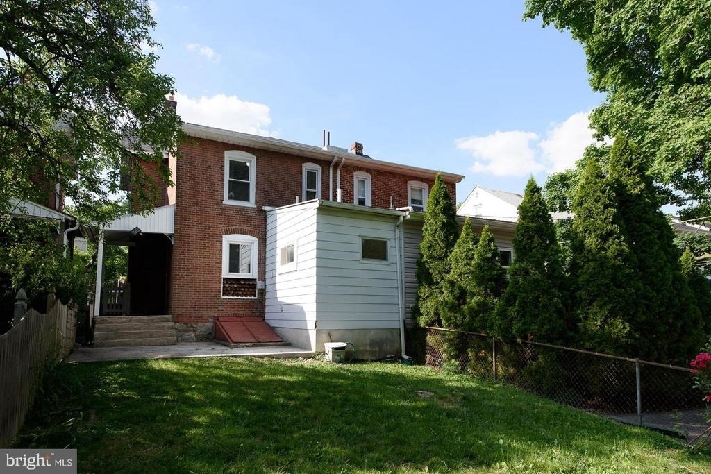 214 Highland Avenue - Photo 21