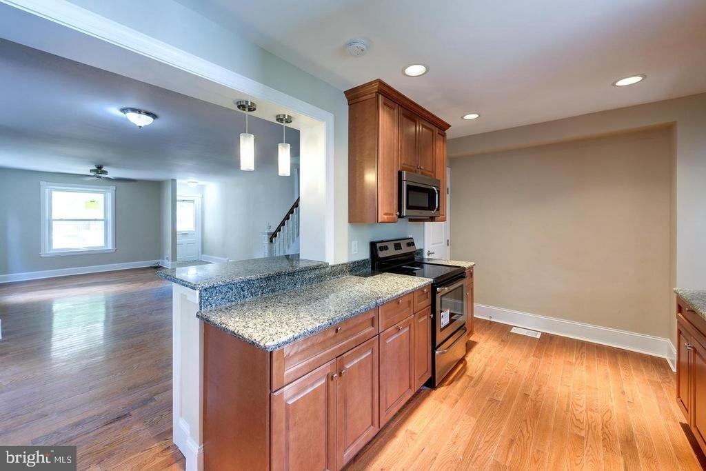 214 Highland Avenue - Photo 10
