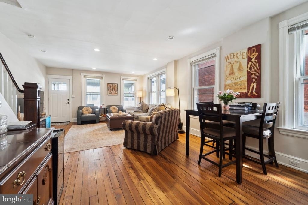 222 N New Street - Photo 3