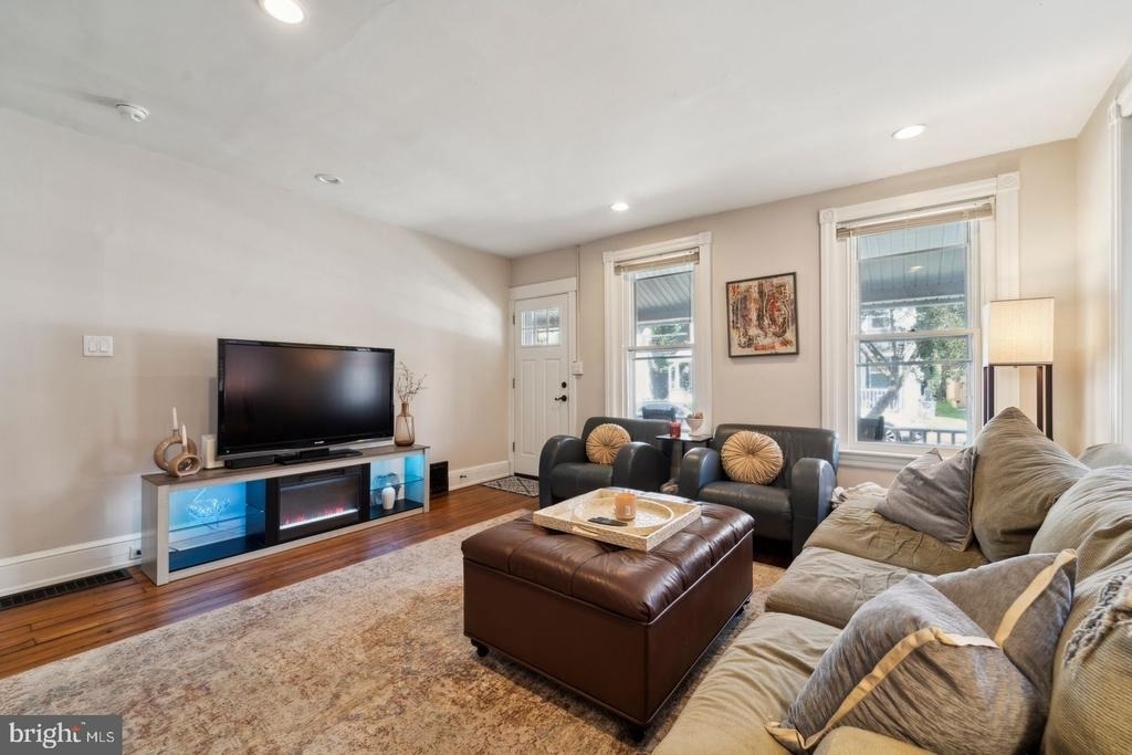 222 N New Street - Photo 4
