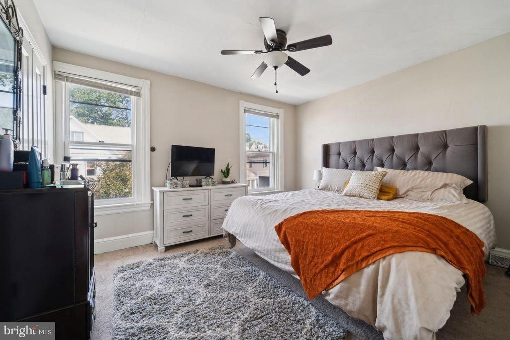 222 N New Street - Photo 15