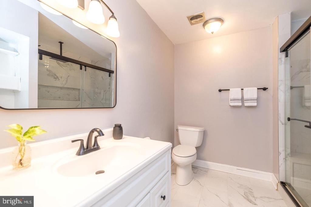 704 Yardley Commons - Photo 6