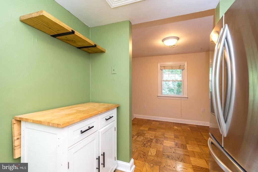 704 Yardley Commons - Photo 3