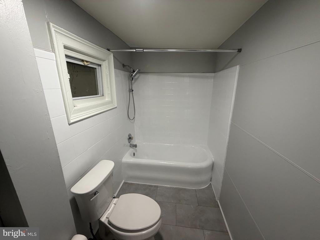 322 South Broad Street - Photo 2