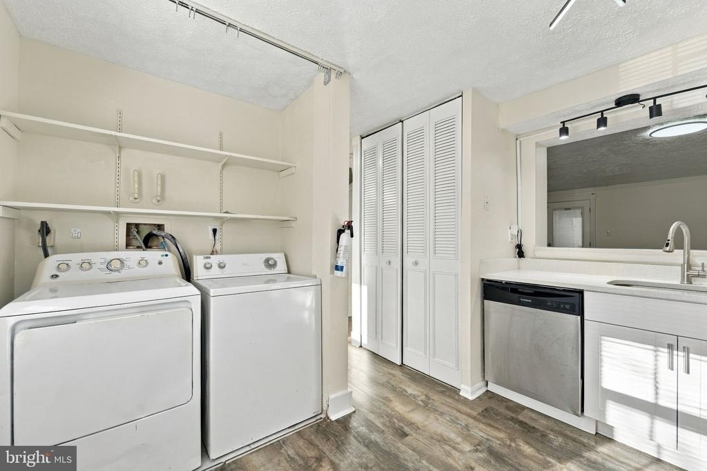 8 Victoria Manor Court - Photo 11