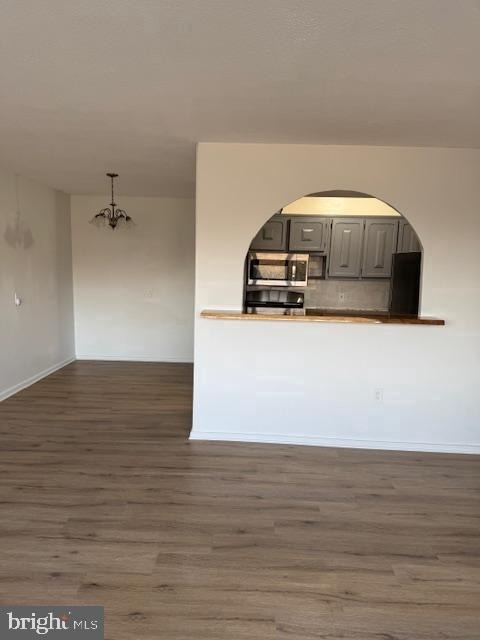 404 Barclay Towers - Photo 2