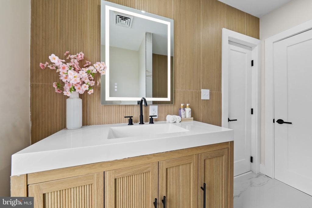 505 Newton Avenue - Photo 19