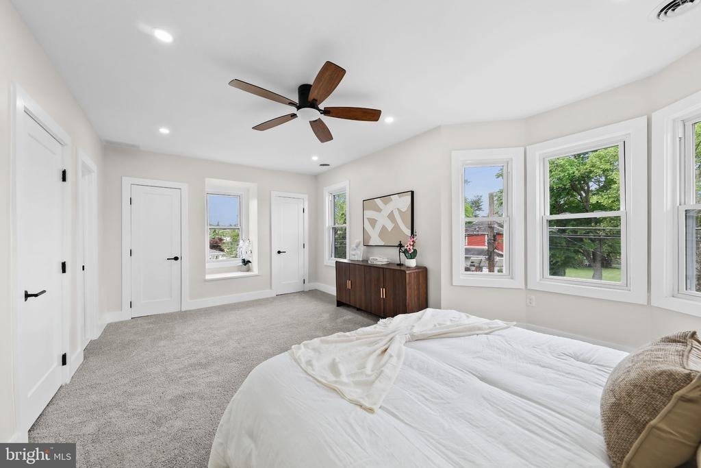 505 Newton Avenue - Photo 16