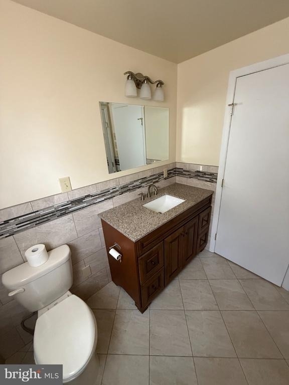 5607 Trento Avenue - Photo 6