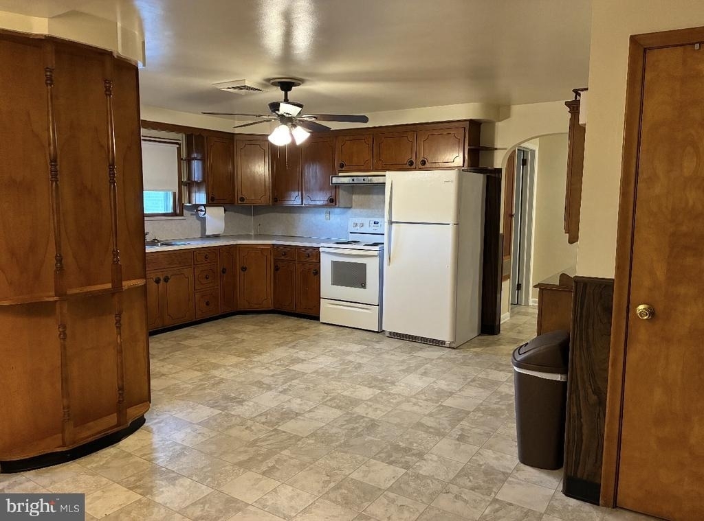 5607 Trento Avenue - Photo 8