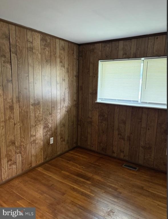 828 Booker Place - Photo 3