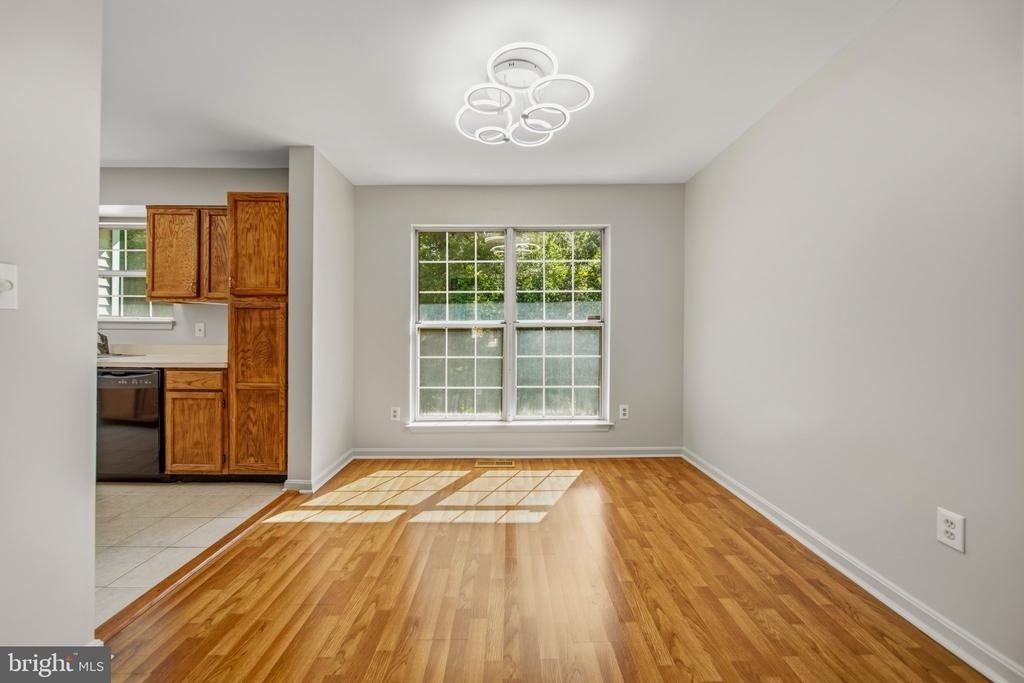 9514 Fox Run Drive - Photo 8