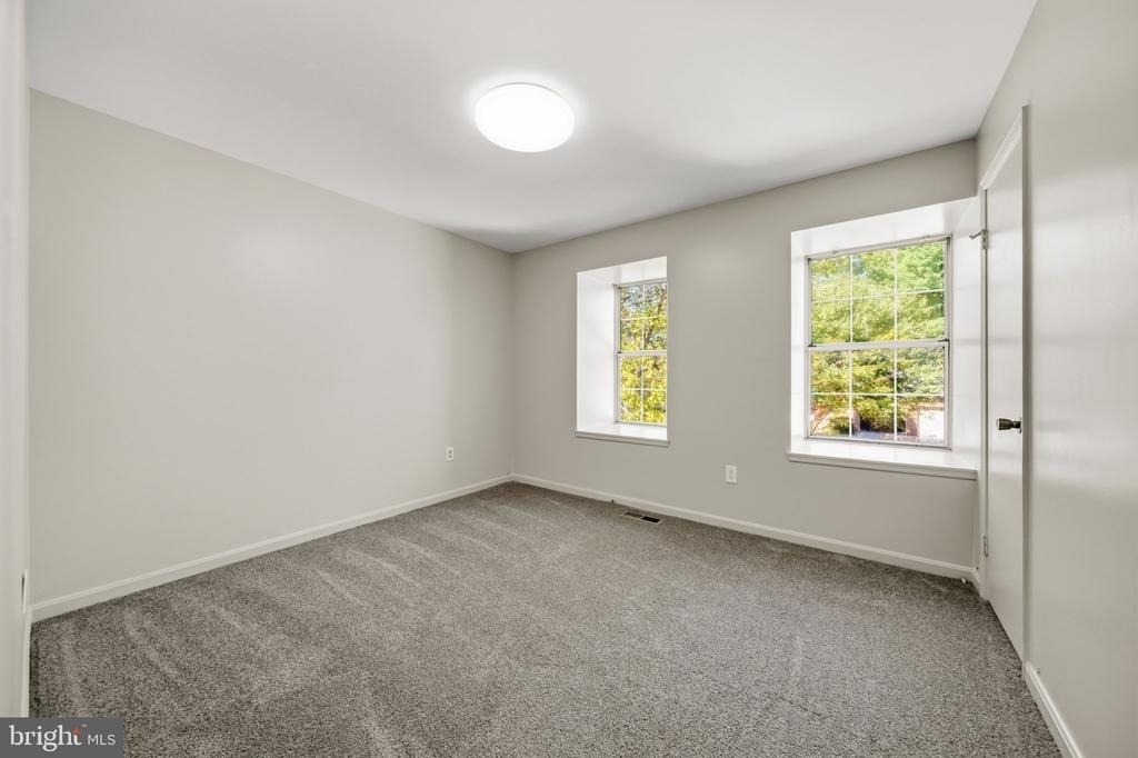 9514 Fox Run Drive - Photo 20