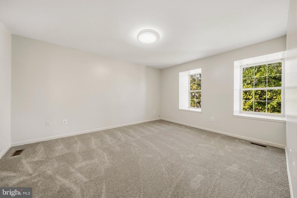 9514 Fox Run Drive - Photo 24