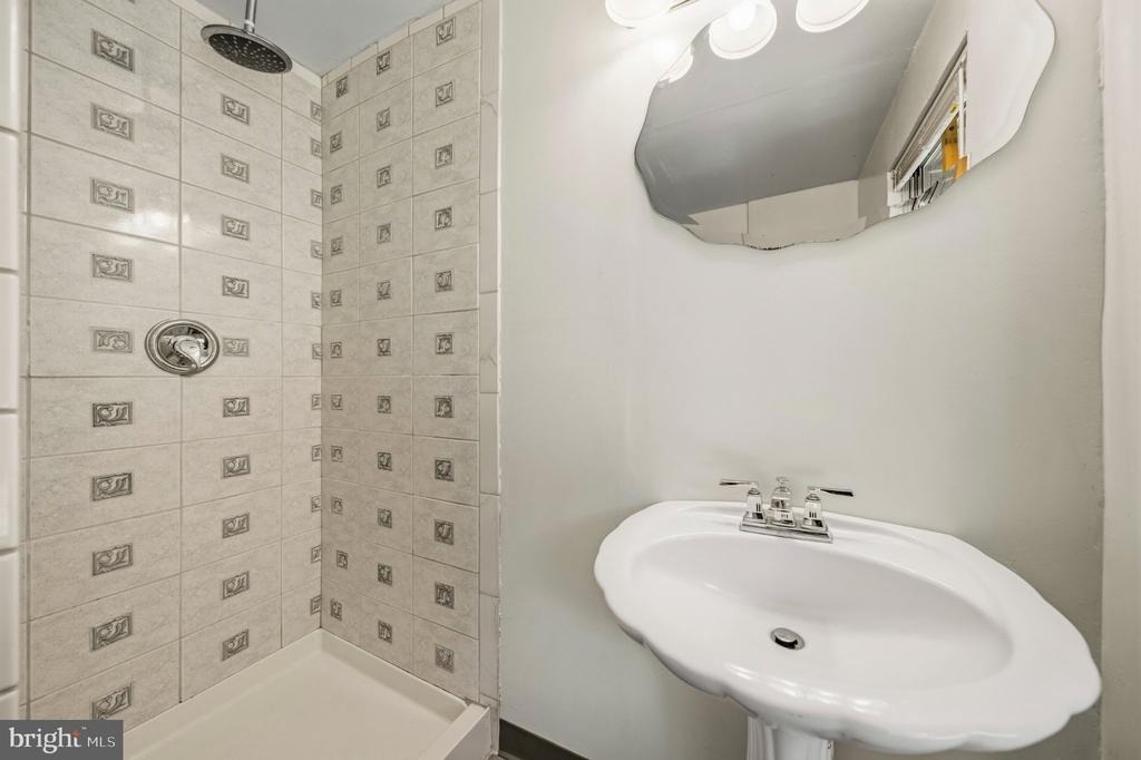 9514 Fox Run Drive - Photo 33