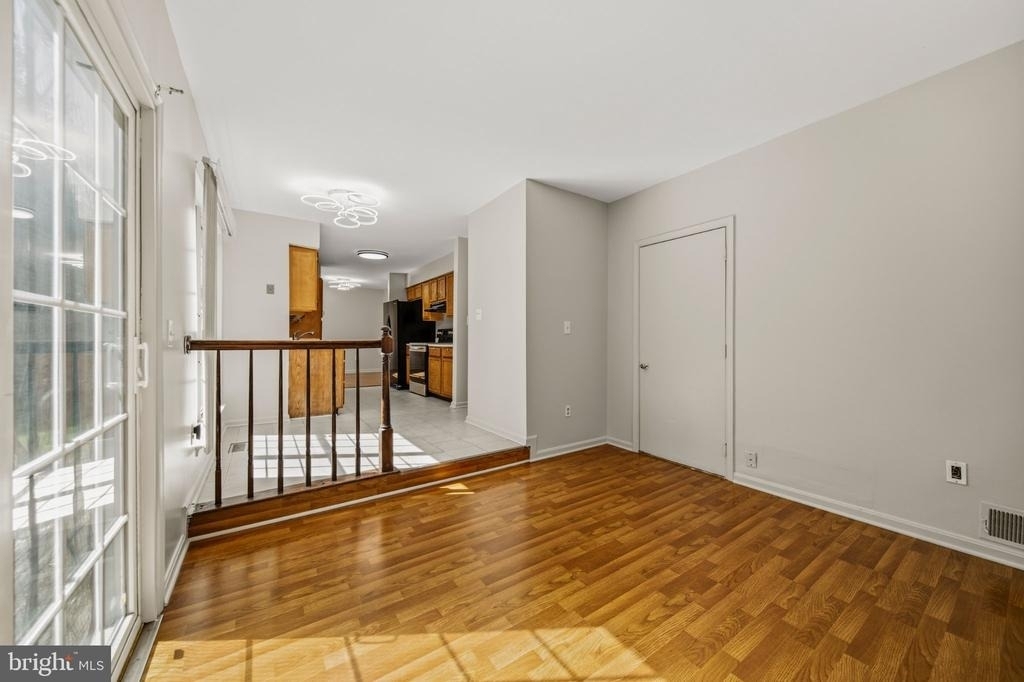 9514 Fox Run Drive - Photo 16