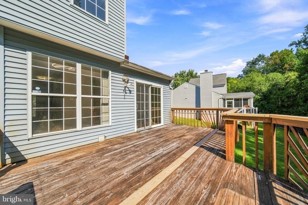 9514 Fox Run Drive - Photo 18